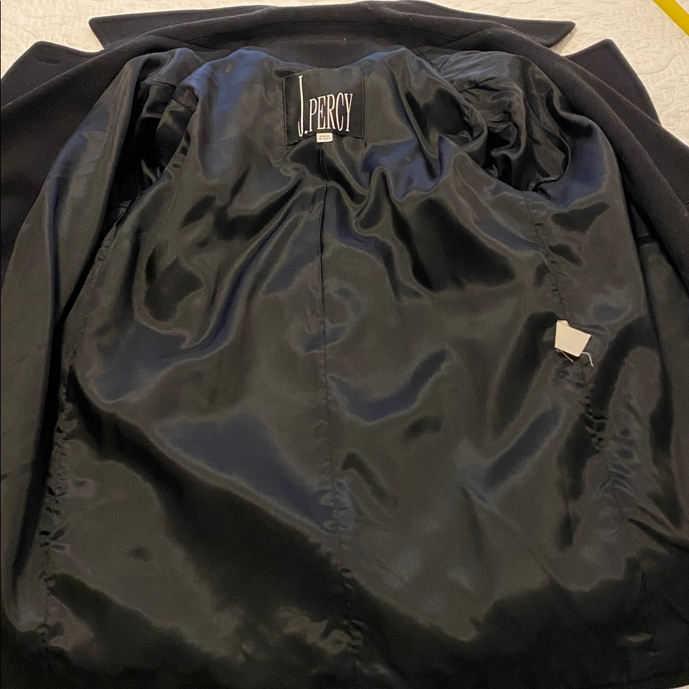 Vintage women’s black wool pea coat by J. Percy - Picture 5 of 9